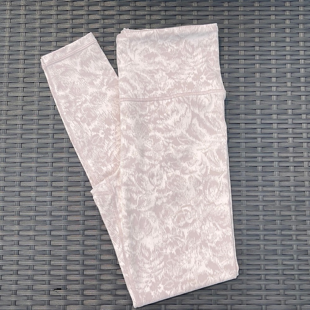 Athleta Elation full length tight size Medium